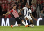 开云体育-南安普顿胜负不分，主场迎战顶尖球队