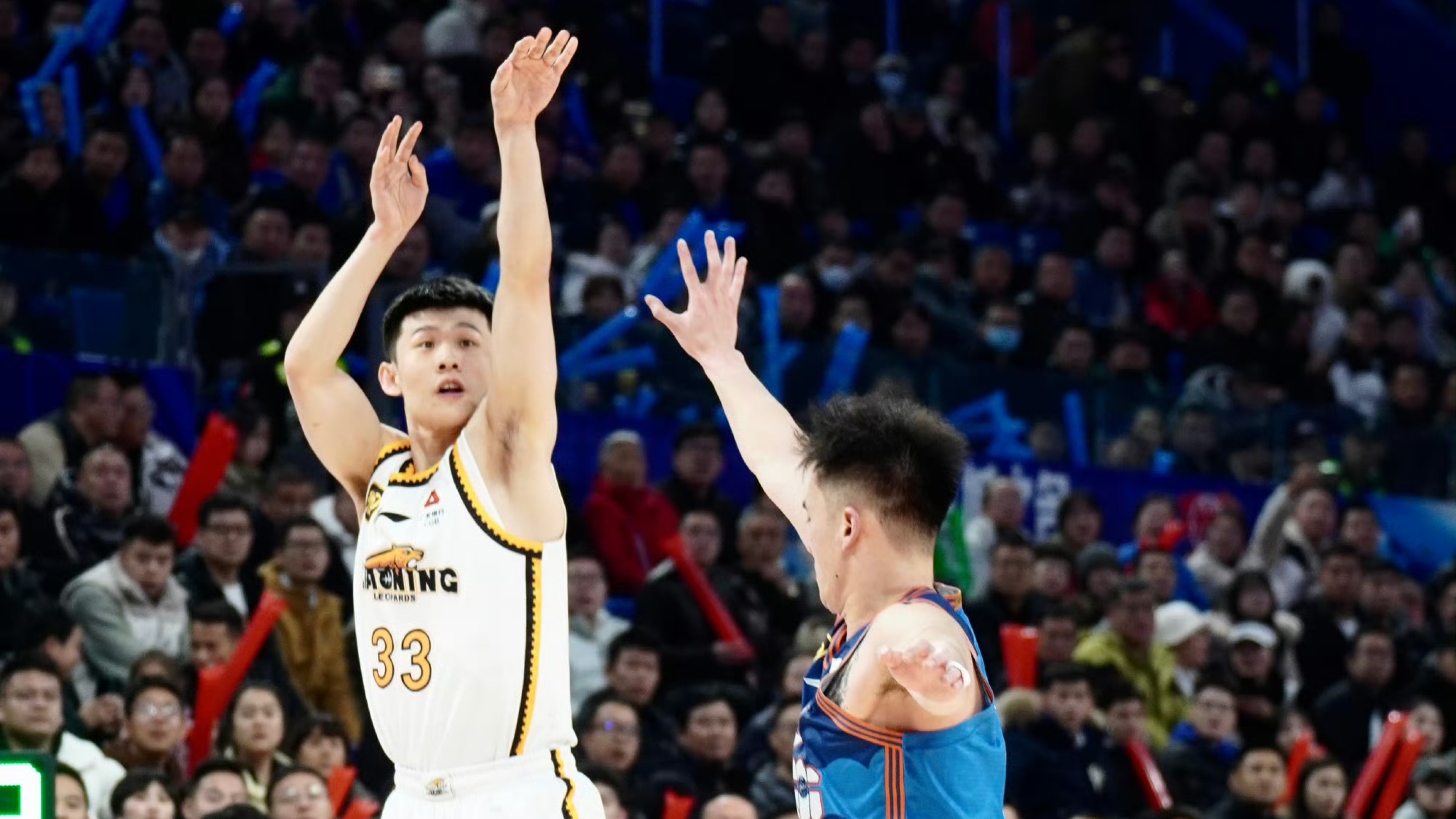 河南男篮客场大胜四川,壮大士气 河南男篮客场大胜四川,壮大士气