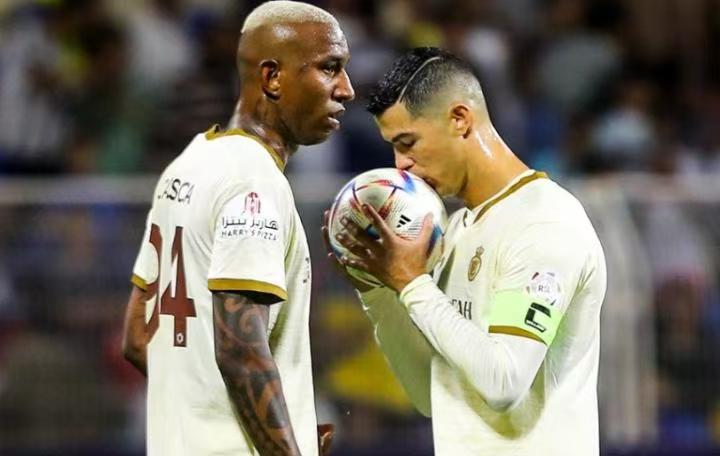 斯图加特主教练心情大好,球队期待胜利的简单介绍 斯图加特主教练心情大好,球队期待胜利的简单介绍