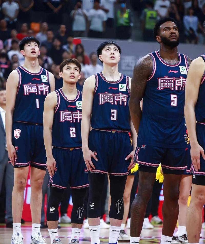 坎昂队客场三分,士气高涨继续开拓 坎昂队客场三分,士气高涨继续开拓