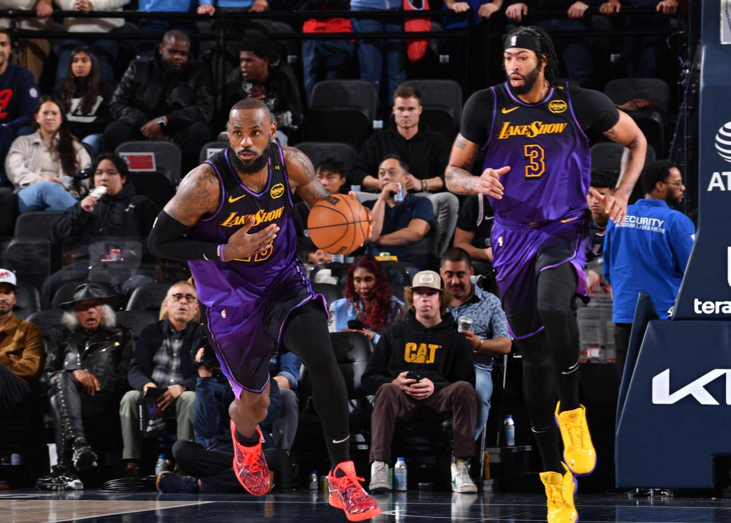 快船主场大胜活塞,乔治砍下全场最高分的简单介绍 快船主场大胜活塞,乔治砍下全场最高分的简单介绍