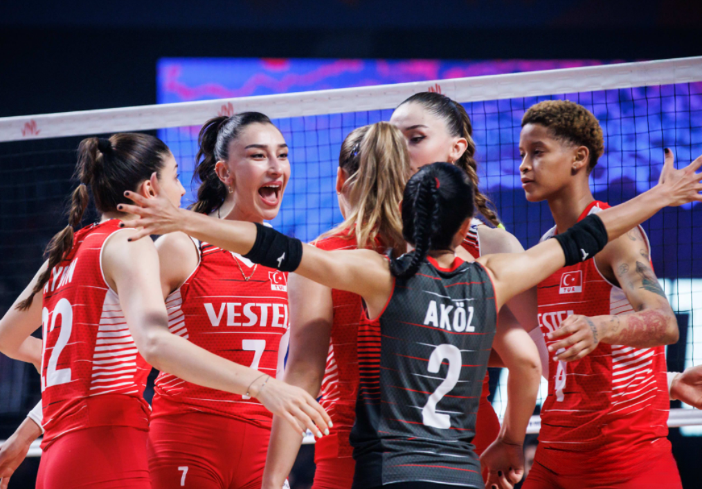 关于波兰队逆转土耳其,成功晋级欧国大赛四分之一决赛的信息 关于波兰队逆转土耳其,成功晋级欧国大赛四分之一决赛的信息