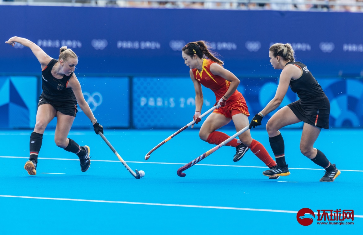 曲棍球比赛加拿大队击败德国队