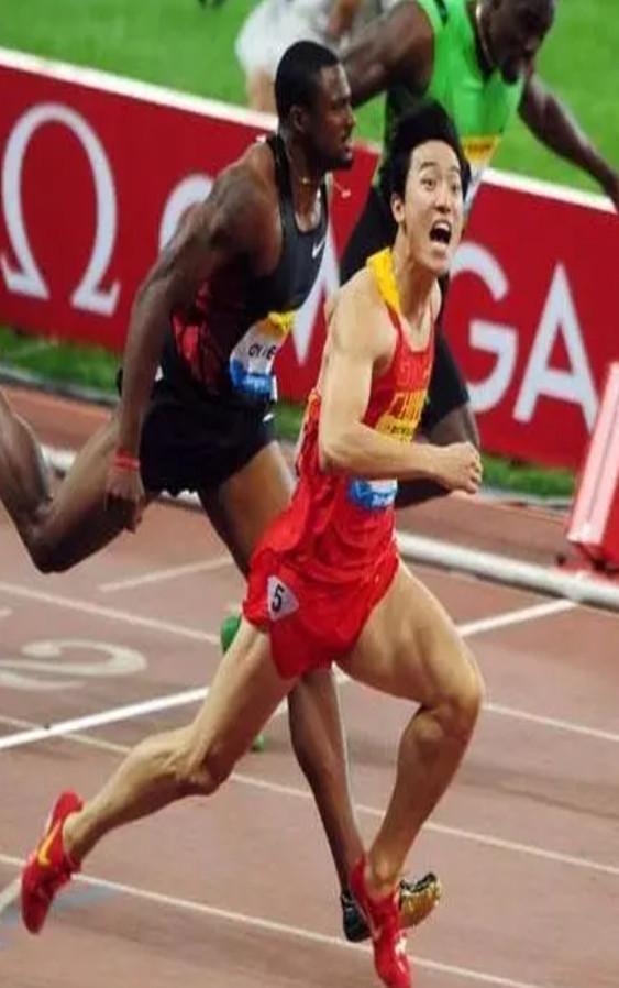 田径选手受伤退出比赛竞技生涯或告终的简单介绍 田径选手受伤退出比赛竞技生涯或告终的简单介绍