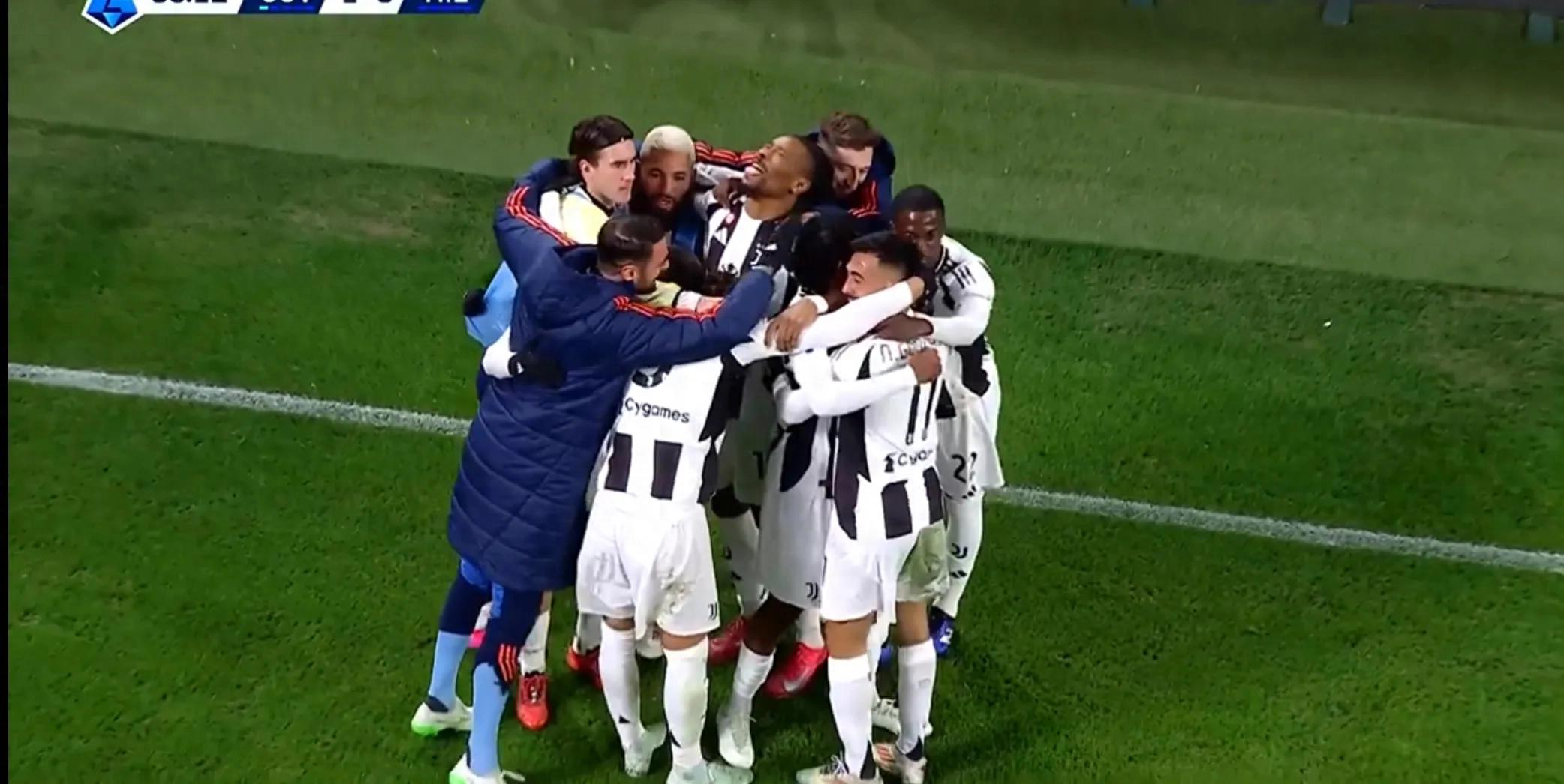 AC米兰后卫关键封堵,助球队赢得关键胜利 AC米兰后卫关键封堵,助球队赢得关键胜利