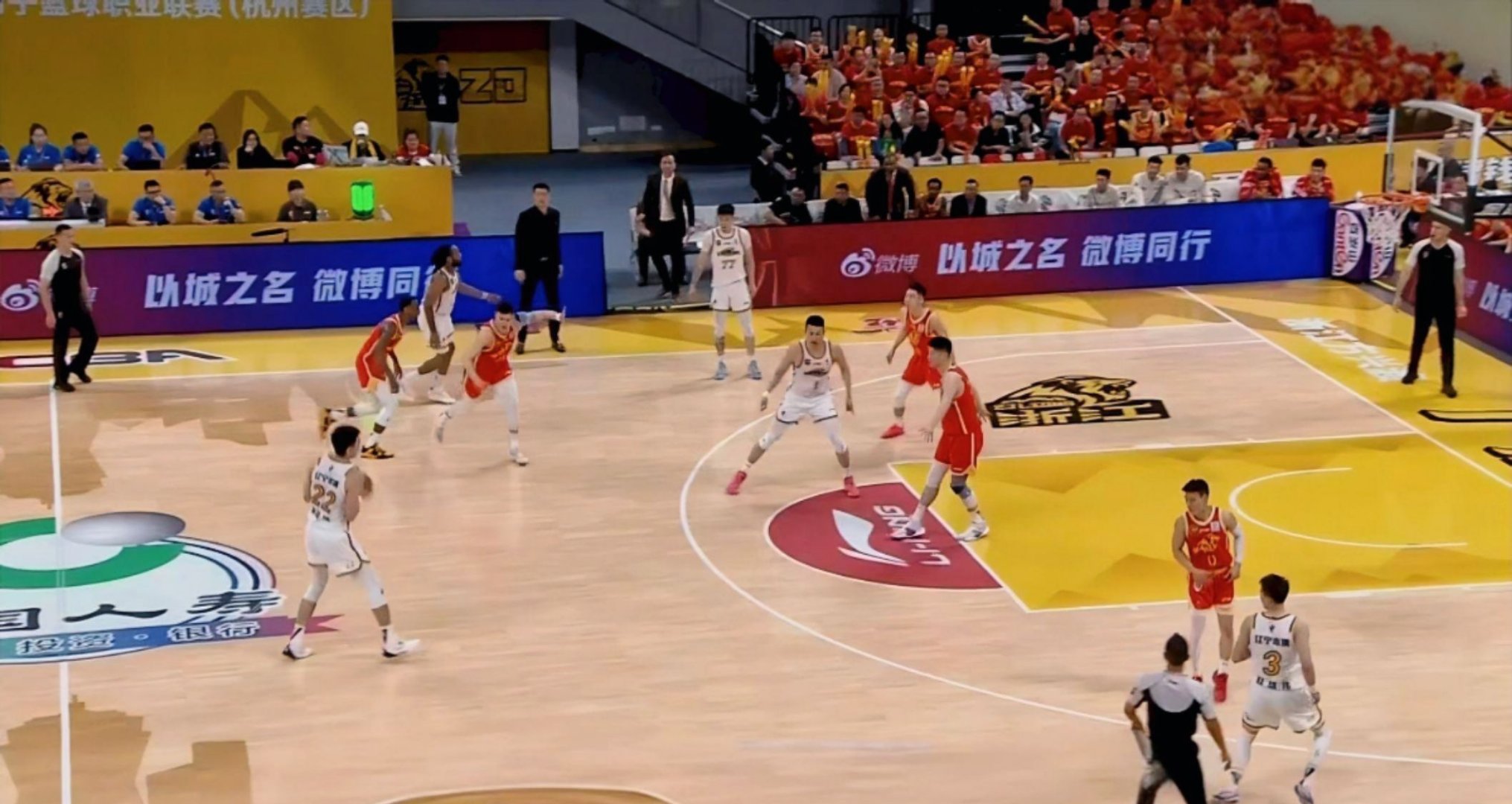 CBA球员受伤复出,助队取得连胜 CBA球员受伤复出,助队取得连胜