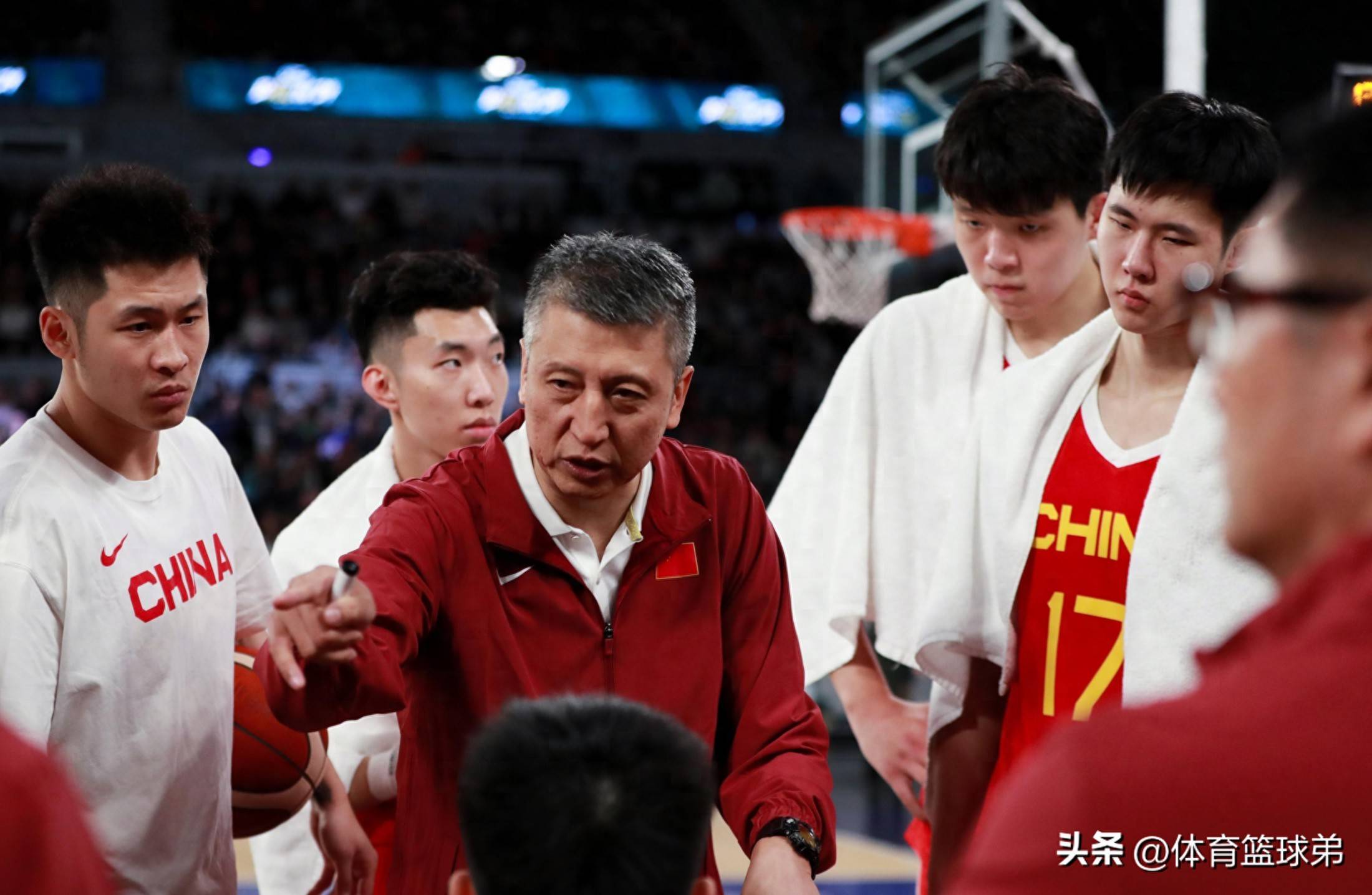 中国篮球职业联赛的轮番好戏继续上演! 中国篮球职业联赛的轮番好戏继续上演!