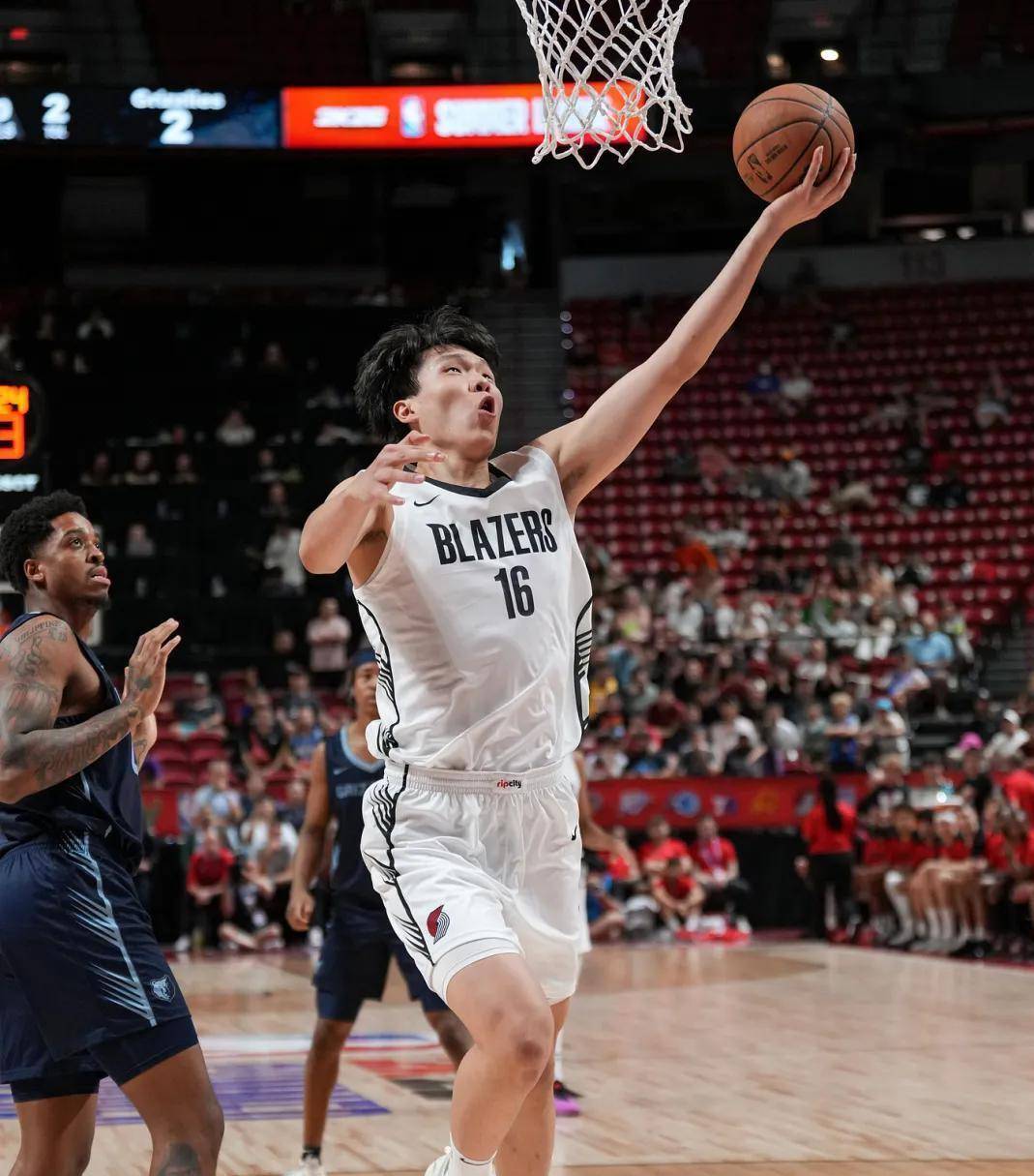 中国篮球职业联赛的轮番好戏继续上演! 中国篮球职业联赛的轮番好戏继续上演!