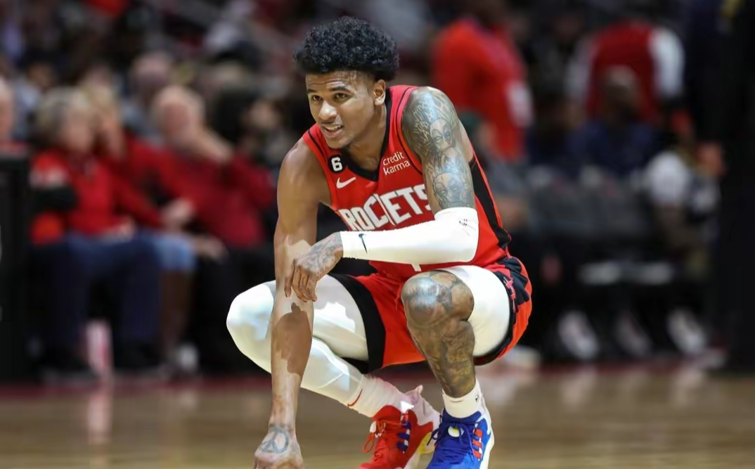 经济问题影响球队发展,挑战重重的简单介绍 经济问题影响球队发展,挑战重重的简单介绍