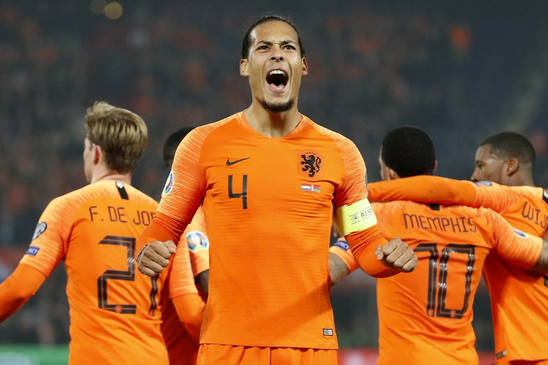 荷兰队众将实现全胜,成功杀入决赛 荷兰队众将实现全胜,成功杀入决赛