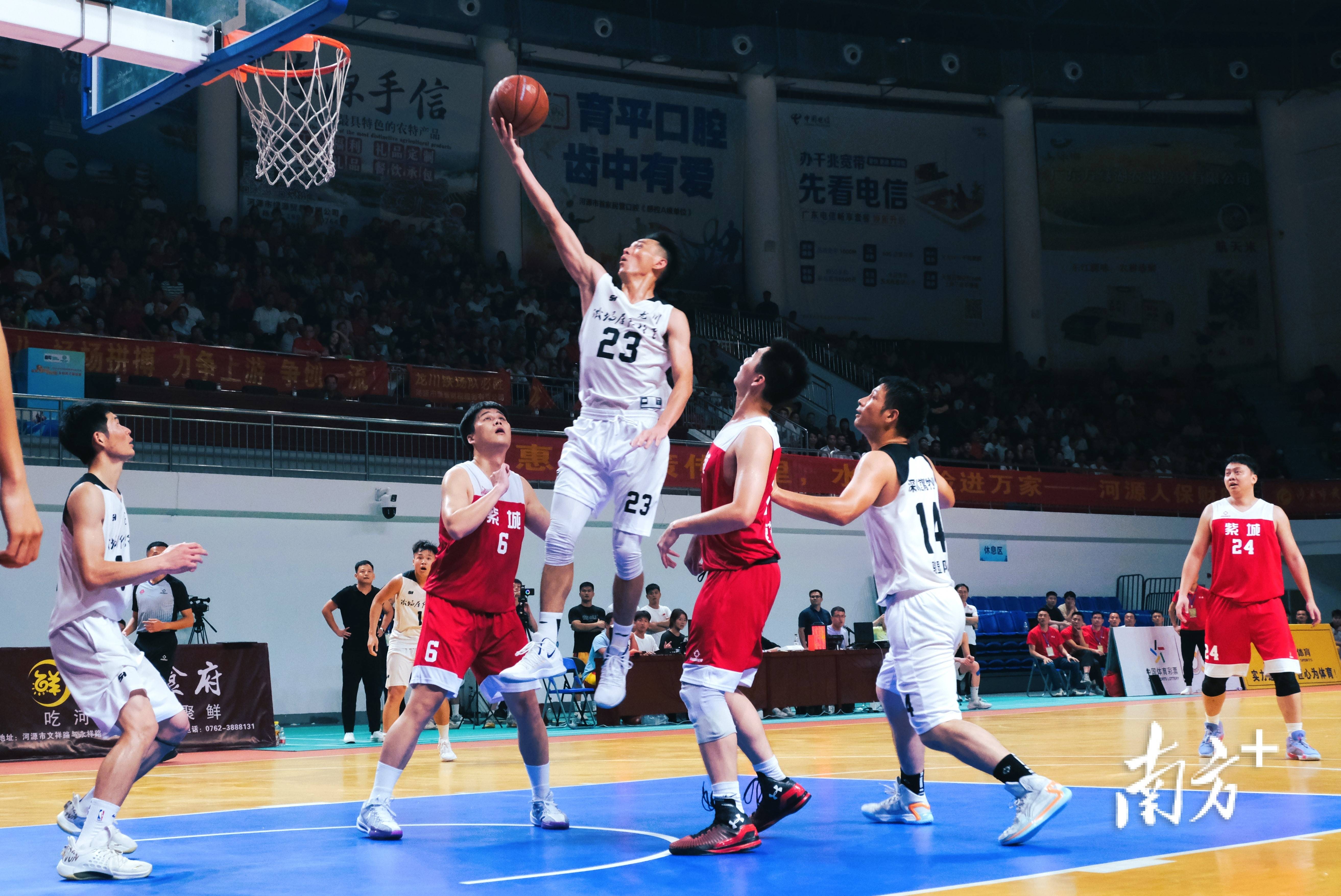 篮球赛事精彩纷呈,无法错过 篮球赛事精彩纷呈,无法错过