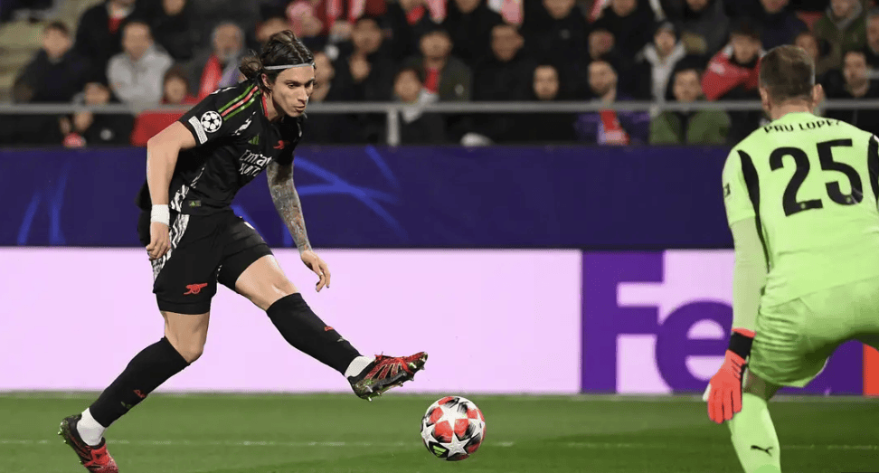 阿森纳-击败巴塞罗那,欧冠惊险晋级 阿森纳-击败巴塞罗那,欧冠惊险晋级