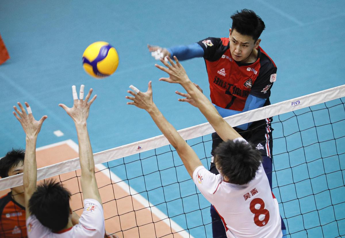 尼斯队士气大增,逐渐走向巅峰 尼斯队士气大增,逐渐走向巅峰