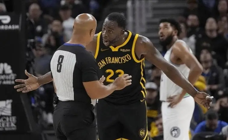 快船惨败掘金,遭遇两连败 快船惨败掘金,遭遇两连败