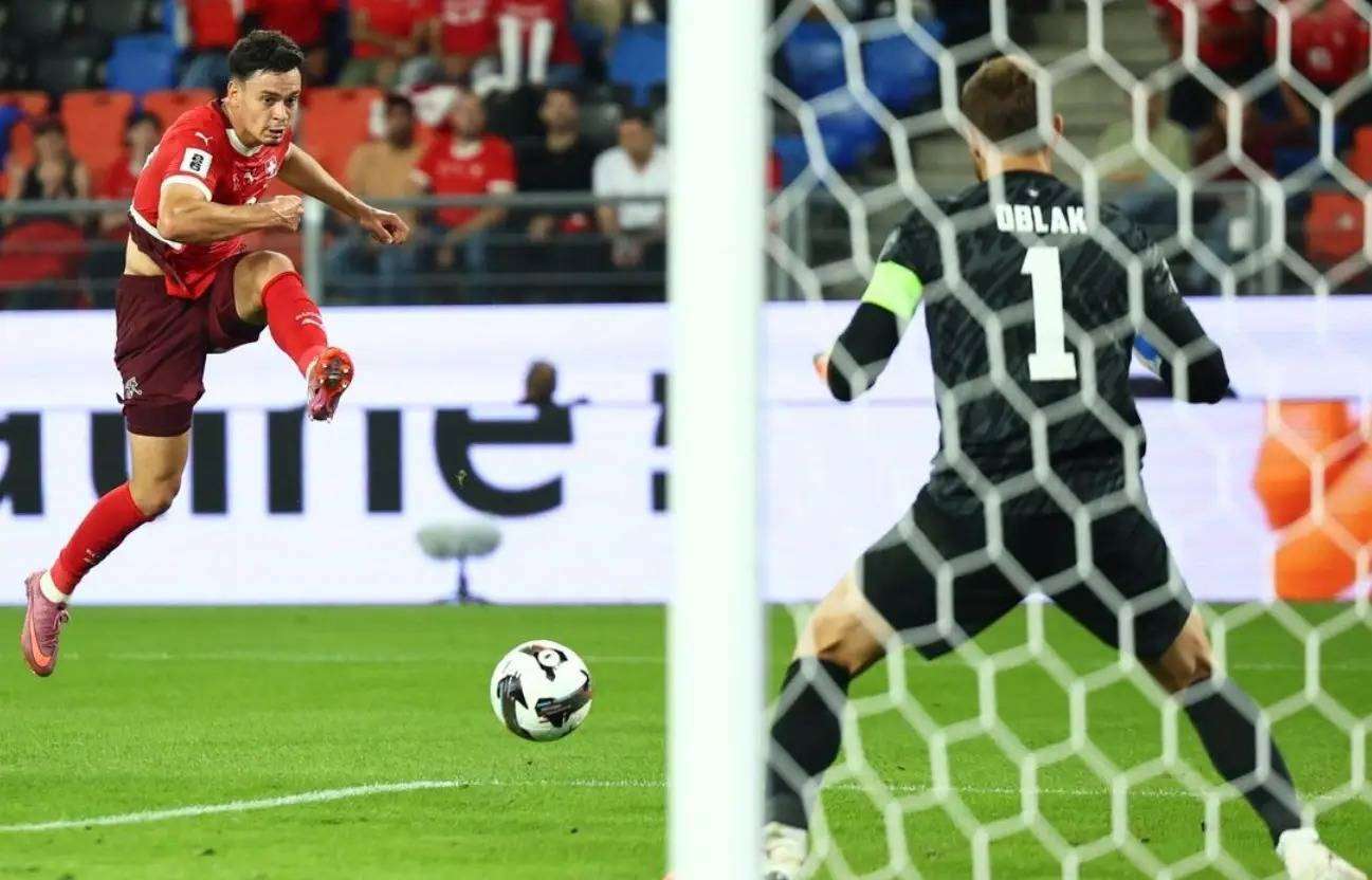 英格兰战胜瑞士,锁定欧预赛半决赛资格! 英格兰战胜瑞士,锁定欧预赛半决赛资格!